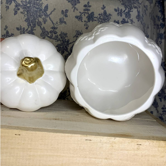 1800 Flowers Floral Pumpkin Lidded Container - Picture 4 of 7